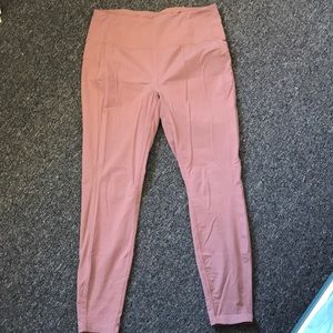 Light purple active ankle length leggings